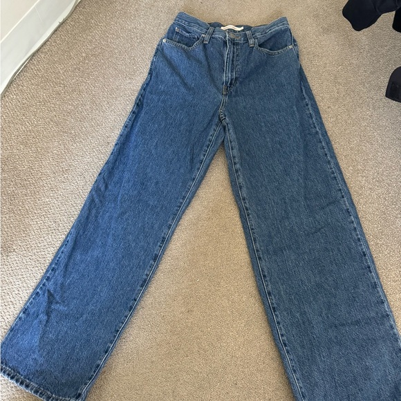Levi Flare Jeans - Picture 2 of 3